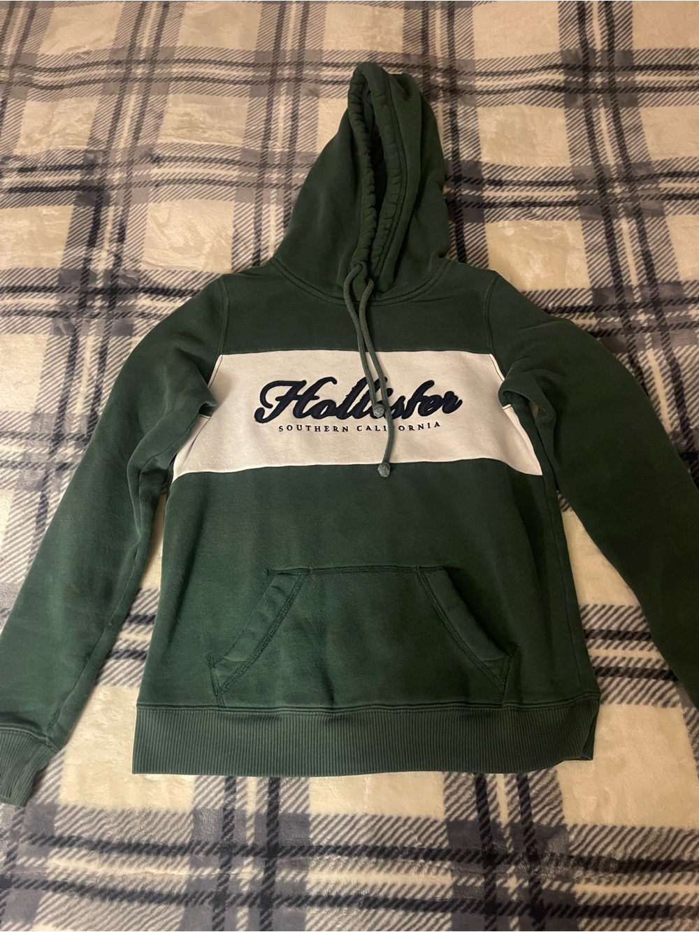 Set of 5 Hollister Hoodies Low Cost read description please - Picture 15 of 16